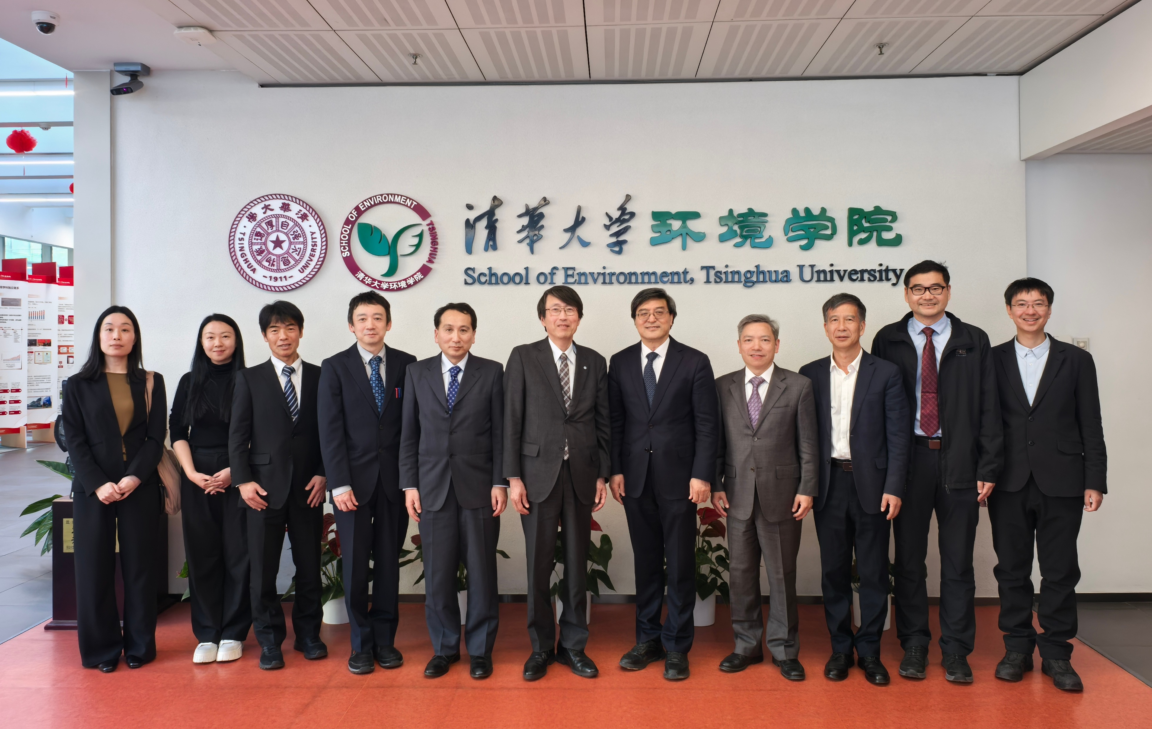 20250322-日本金泽大学代表团访问乐竞(中国)一站式服务平台-姜爱娜-参加交流的人员合影.jpg