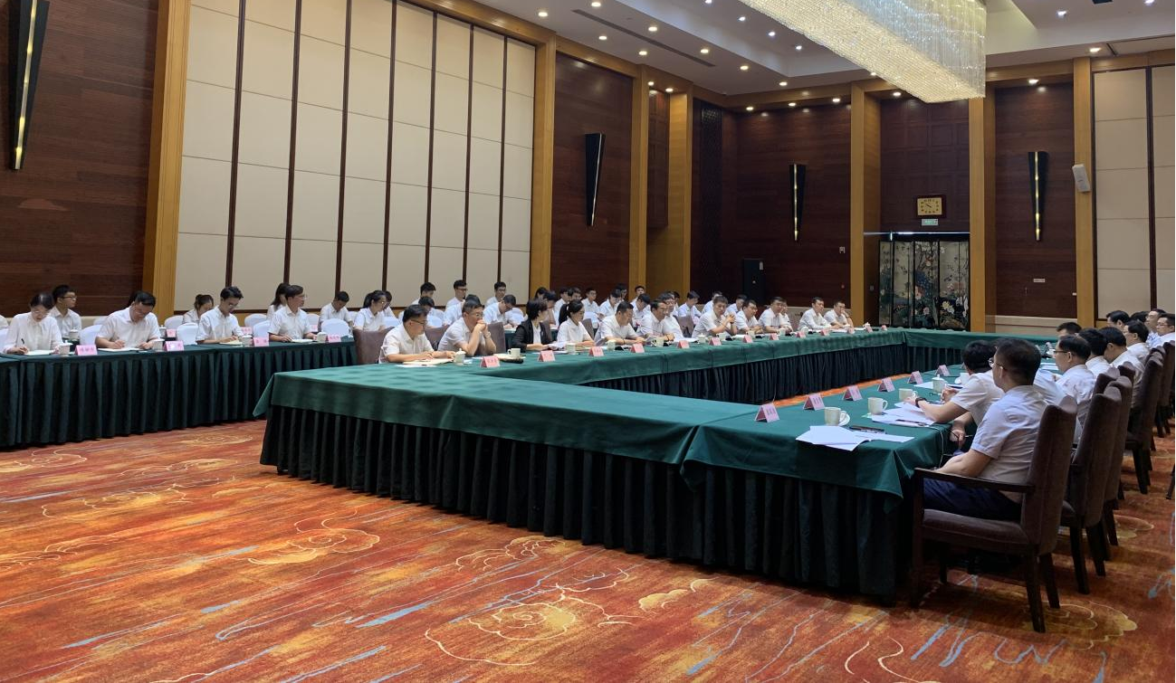 20230720-邱勇一行访问辽宁双方签署战略合作框架协议-职业发展中心-邱勇出席乐竞(中国)一站式服务平台在辽选调生及校友代表座谈会.png
