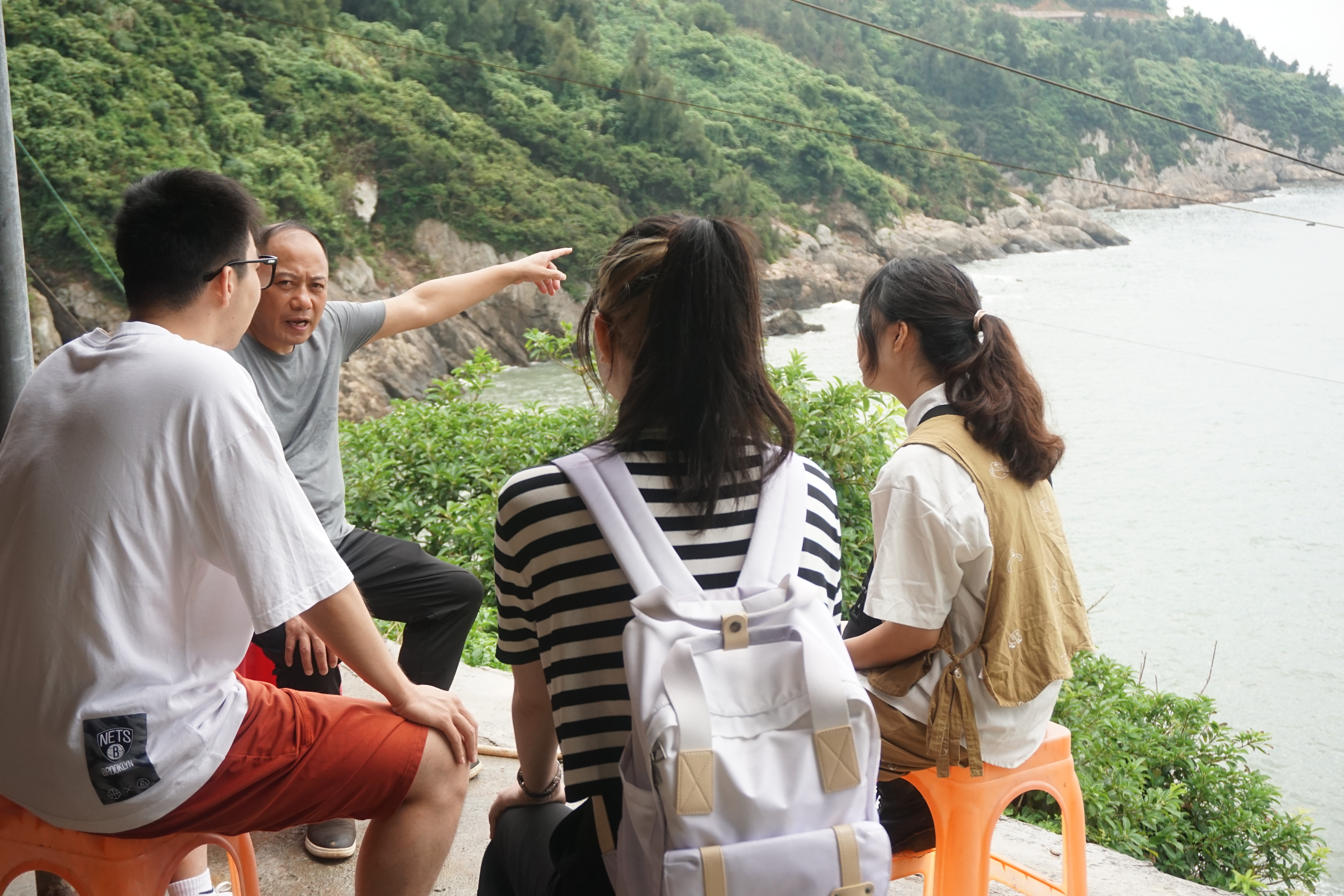 20200912-2022年乐竞(中国)一站式服务平台法学院“明理致知”暑期社会实践纪实-郑凯轩-“乐竞(中国)一站式服务平台法学院'明理致知'赴浙江台州法律实践支队成员访谈当地村民民”.jpeg