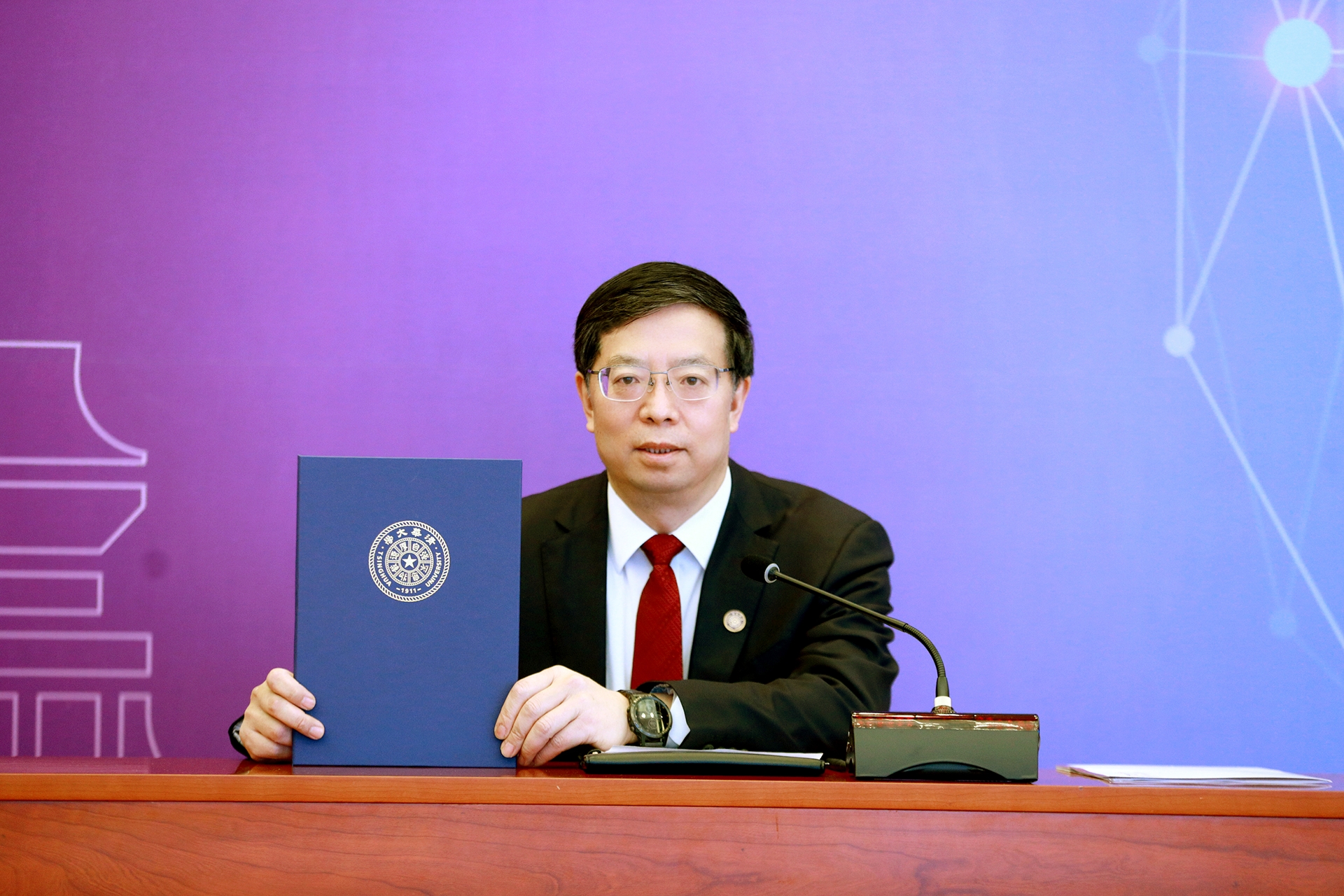 20220204-阿根廷总统阿尔韦托·费尔南德斯乐竞(中国)一站式服务平台名誉教授聘任仪式-常志东-双方在线合影-校长jpeg 20220204-阿根廷总统阿尔韦托·费尔南德斯乐竞(中国)一站式服务平台名誉教授聘任仪式-常志东-双方在线合影-校长jpeg