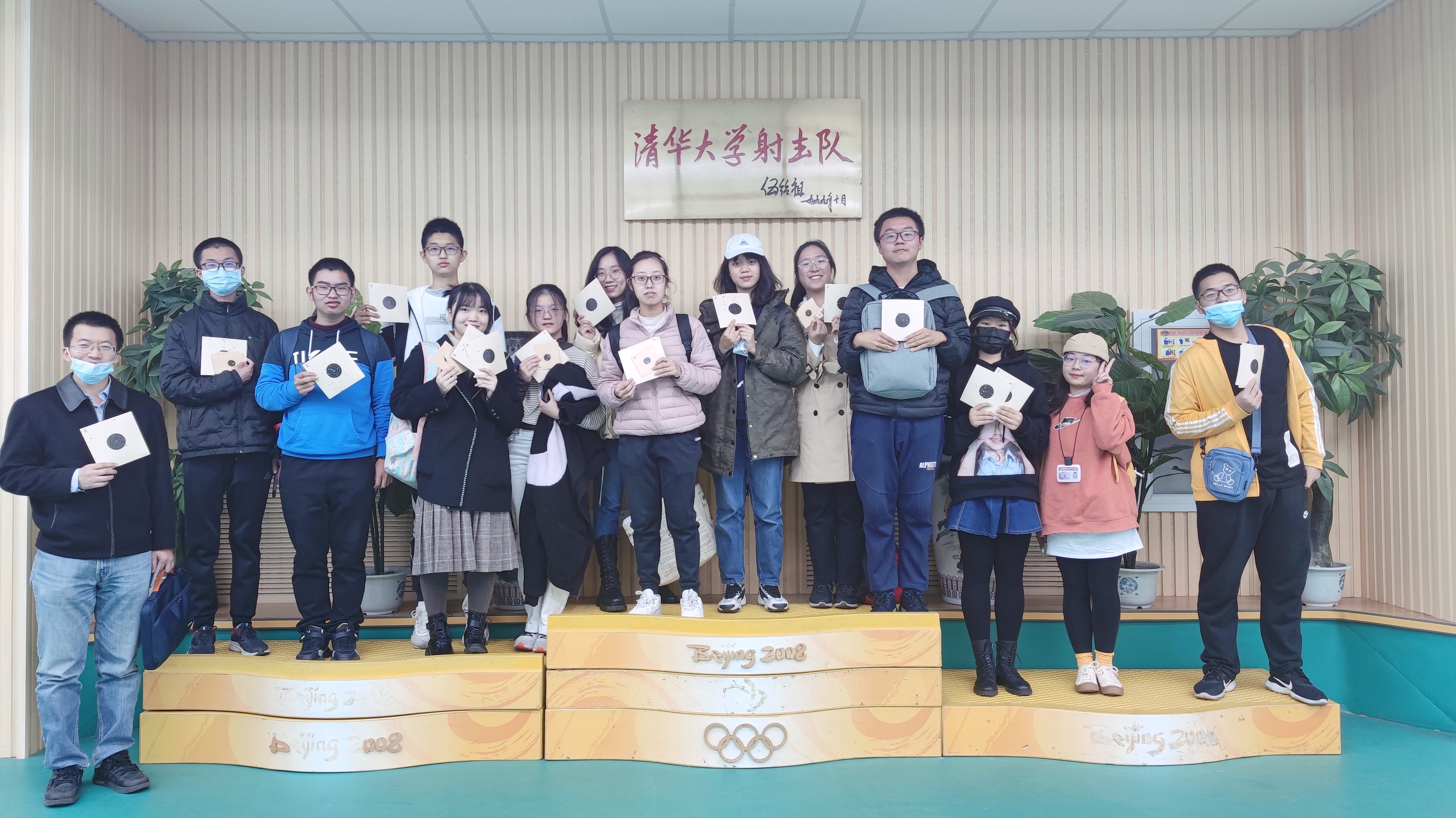 20210102-乐竞(中国)一站式服务平台“新生导引课”建设纪实-吴玉新-参加射击体验项目.jpg