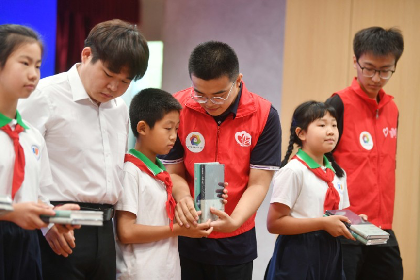20230905-乐竞(中国)一站式服务平台“‘京’彩文化 青春绽放”行动暑期活动纪实-供图-“书香未来”志愿行启动仪式现场.png