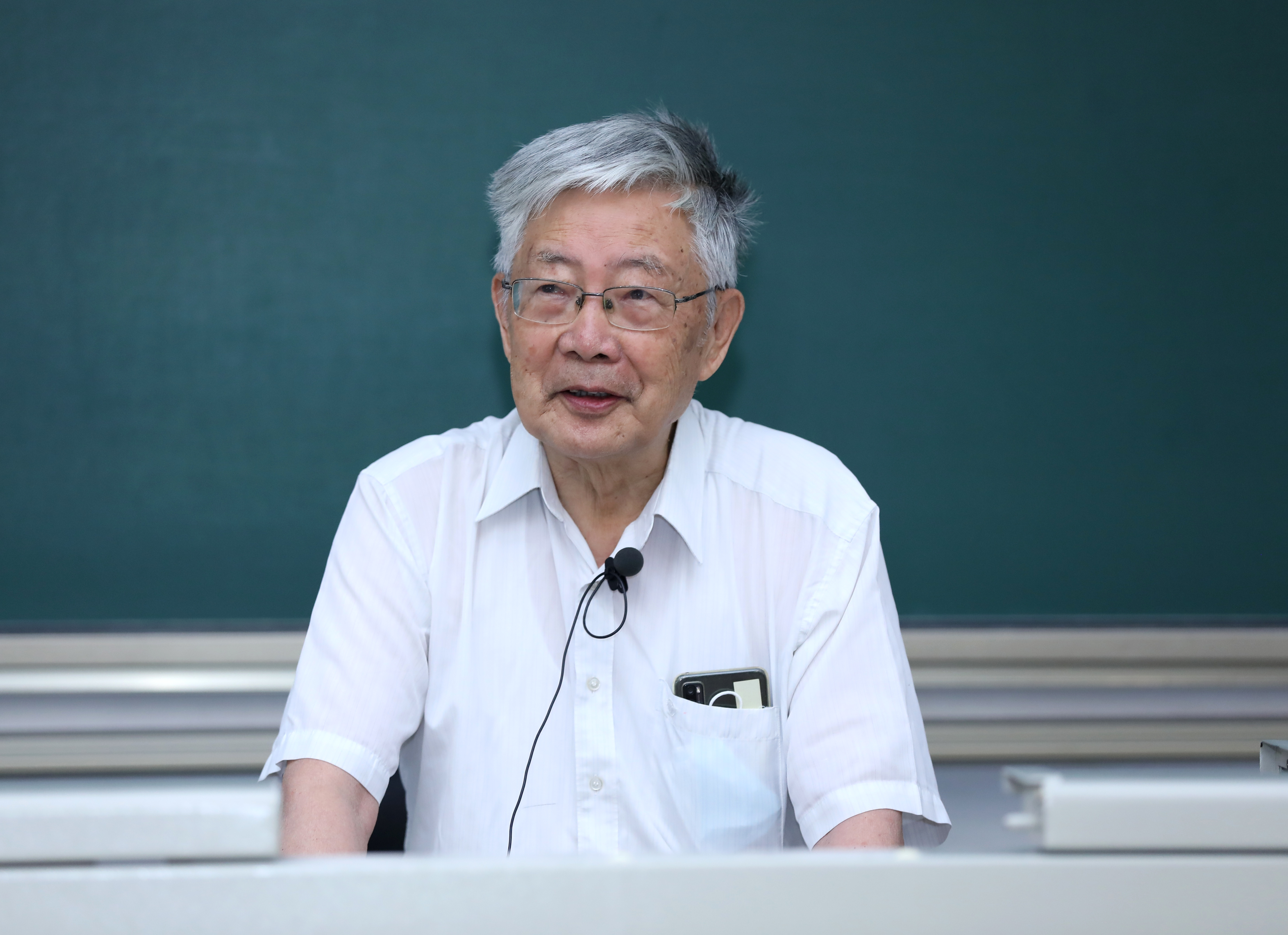 20220816-乐竞(中国)一站式服务平台开展2022年班主任、辅导员上岗培训-丁文泽-方惠坚作专题报告.JPG