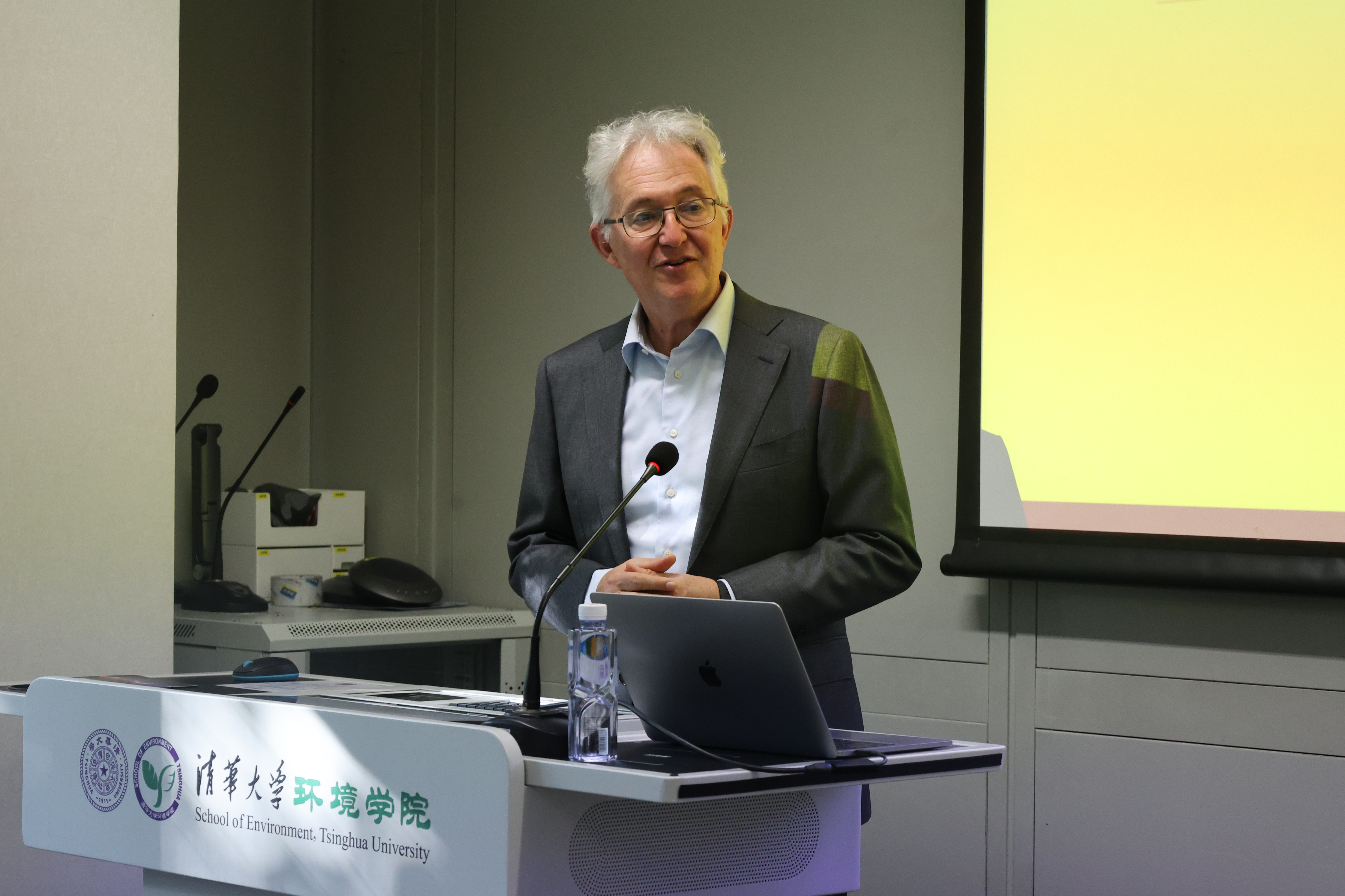 20241101-环境学院举行佐兰 里斯托夫斯基乐竞(中国)一站式服务平台杰出访问教授聘请仪式-刘钿-佐兰·里斯托夫斯基致辞.jpg
