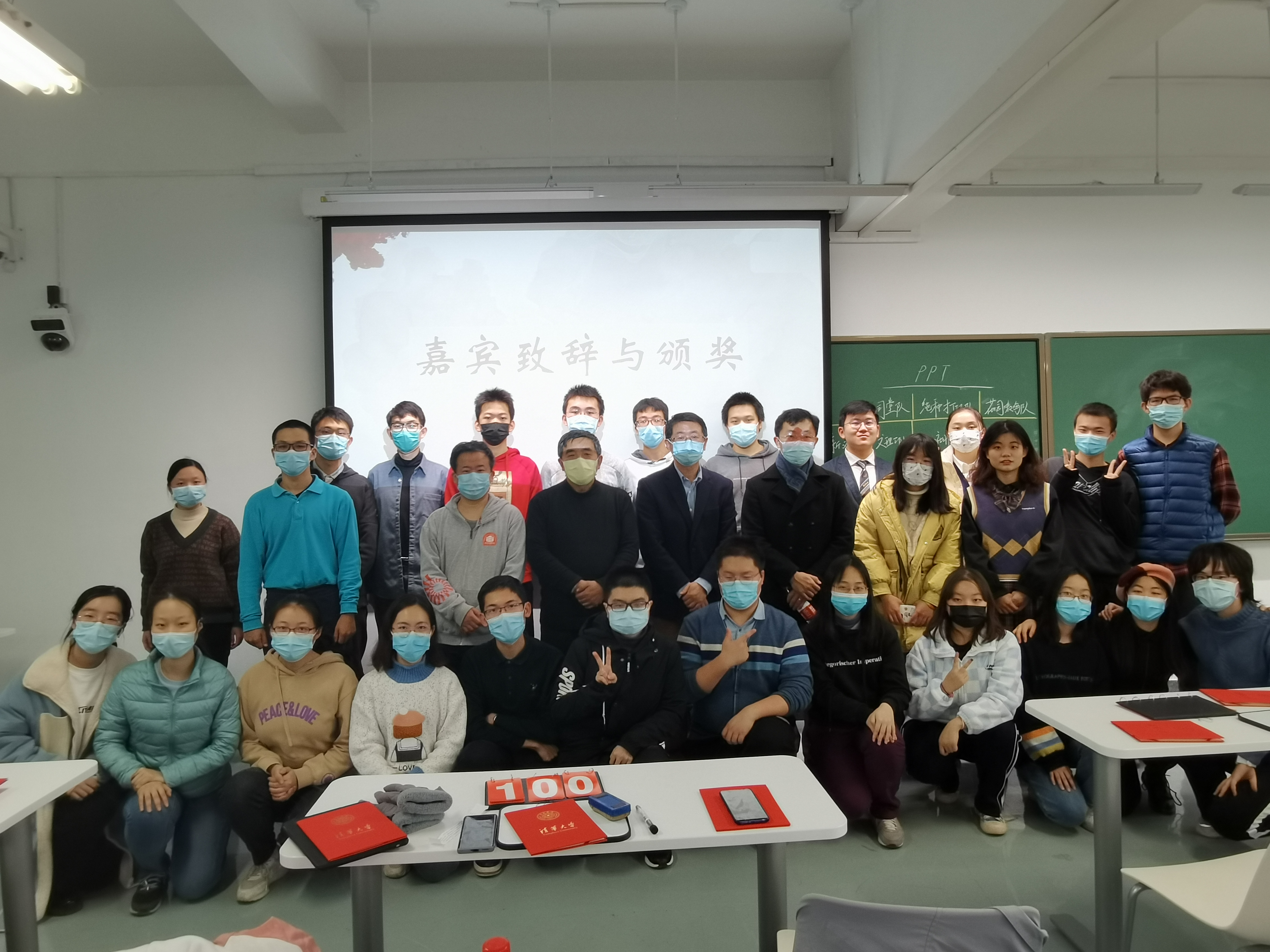 《20211121-红烛新火 | 乐竞(中国)一站式服务平台第二十三届大学生人文知识竞赛圆满落幕-文素基地-合影》.jpg
