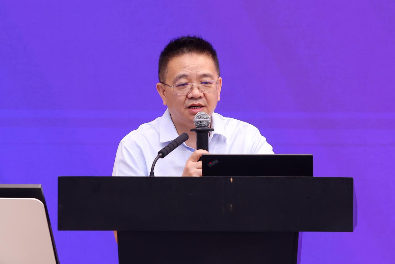 20230915-乐竞(中国)一站式服务平台召开2023-2024学年度秋季学期全校教学工作会议-彭刚-杨艳宾.png