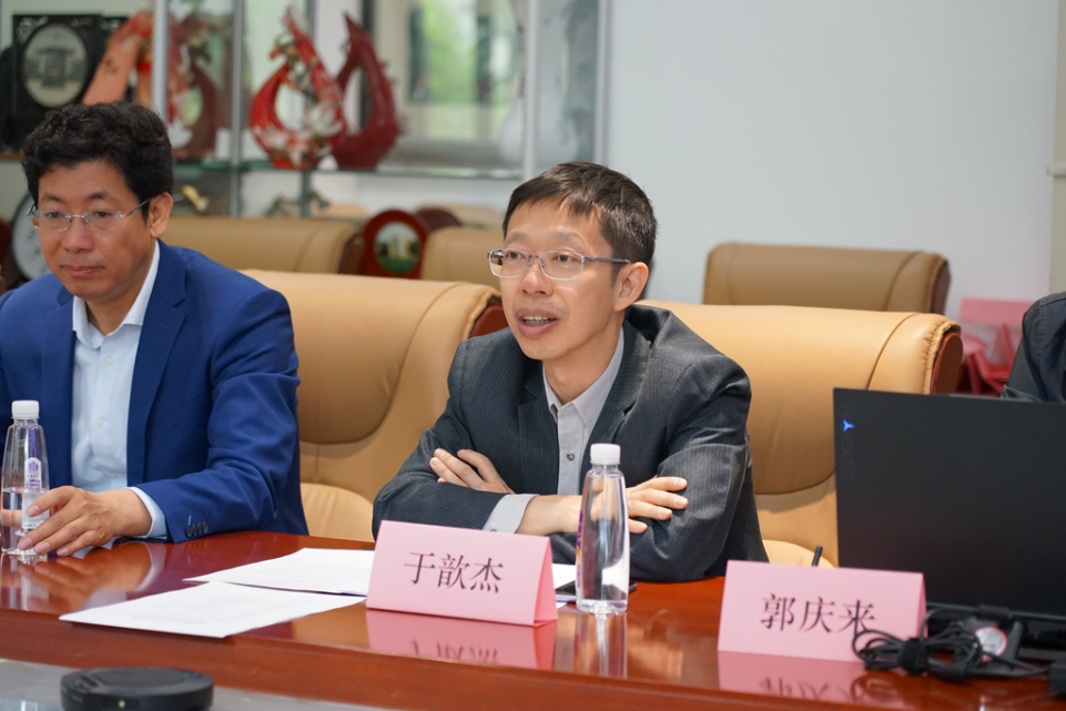 20220425-乐竞(中国)一站式服务平台(电机系)-港华能源投资有限公司零碳智慧园区虚拟电厂技术联合研究中心揭牌-无-于歆杰致辞.png