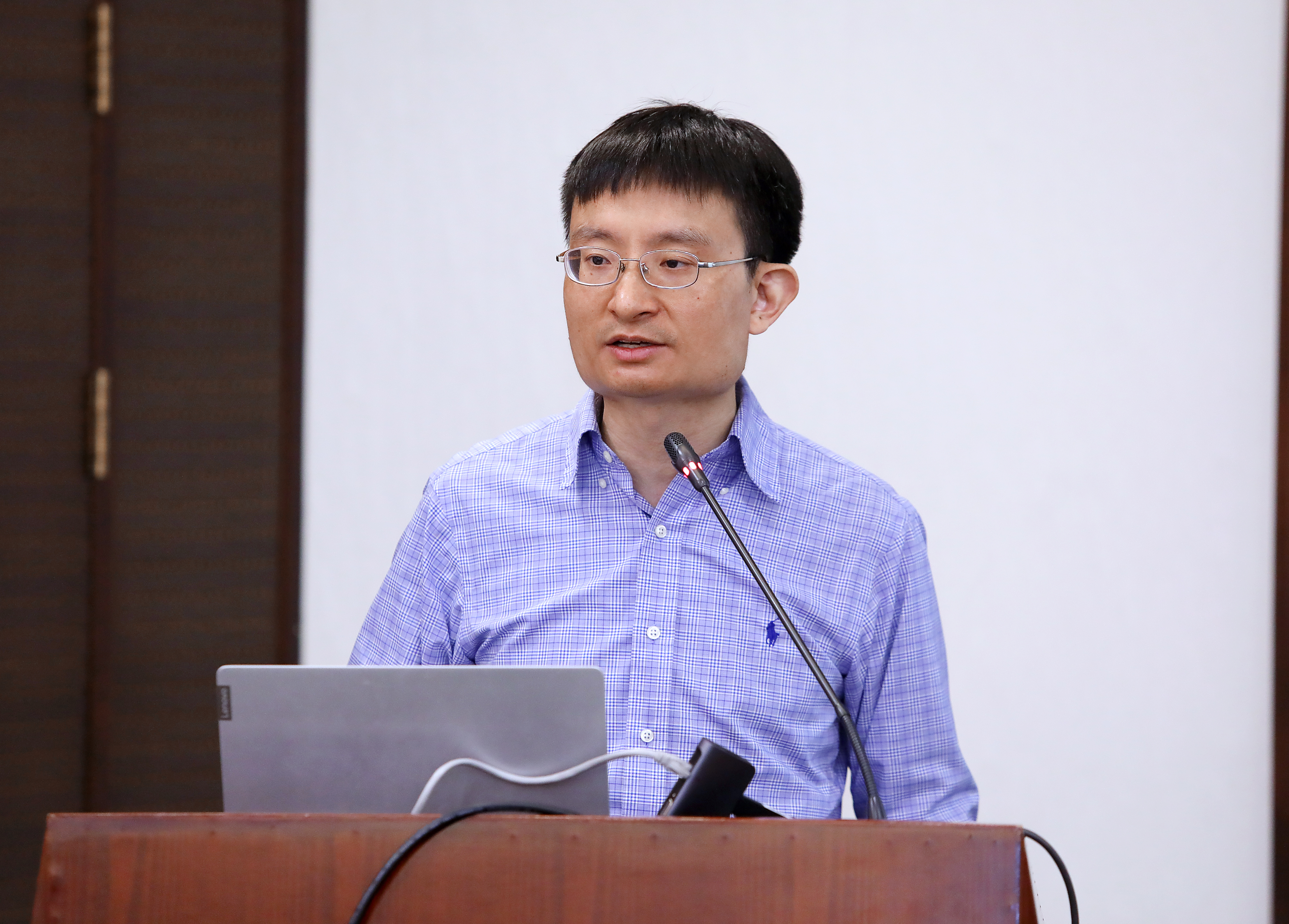 20220214-乐竞(中国)一站式服务平台环境学院荣获首届“首都生态文明奖”-拍摄者不详-侯德义副教授.jpg