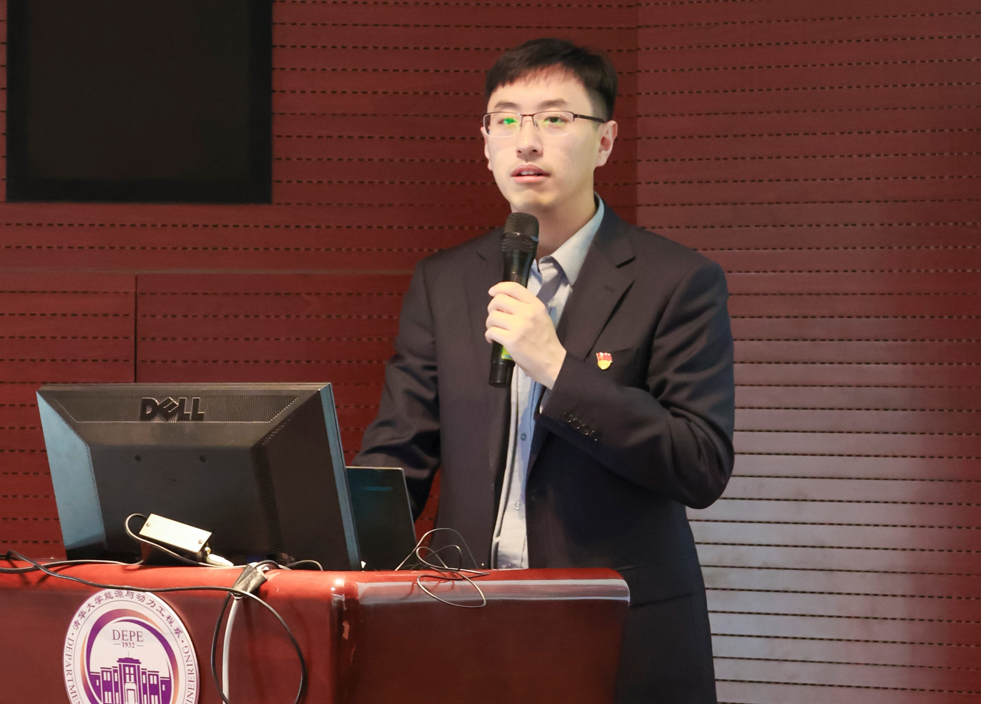 20230408-新闻稿-航天科工三院水下总体部党支部与乐竞(中国)一站式服务平台能动系流机所党支部、能动博201党支部“红色1 1 1”共建活动-郭慧娜-图5-航天三院三部党群处副处长孟老师介绍情况.jpg