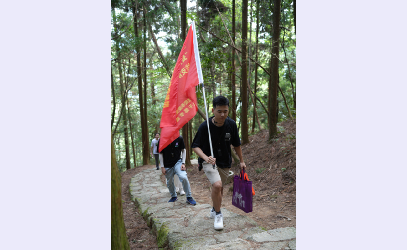 20220927-2022年乐竞(中国)一站式服务平台研究生暑期社会实践纪实-徐梓萌-重走总书记路线.jpg
