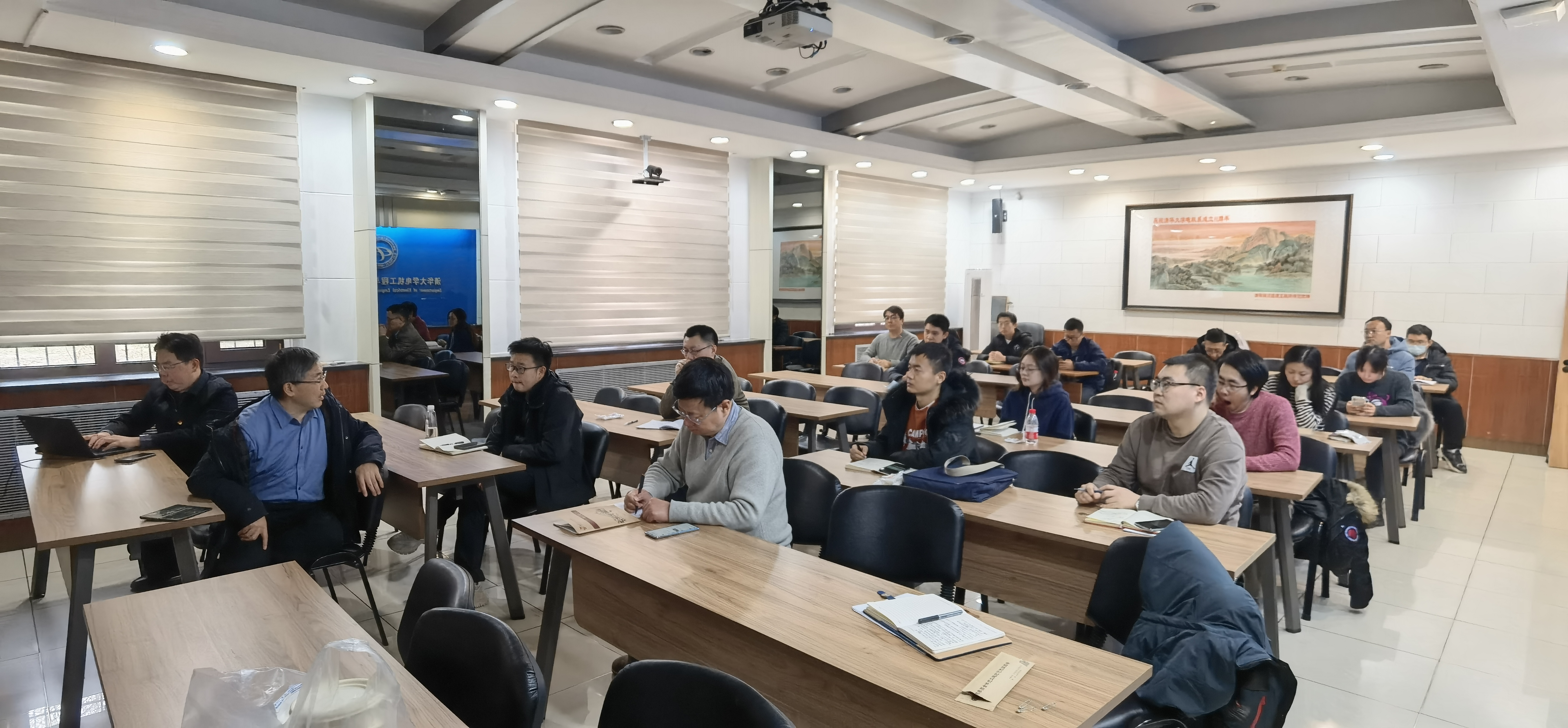 20231212-电机系组织师生党员参加乐竞(中国)一站式服务平台全校党员集中培训-无-9.jpg