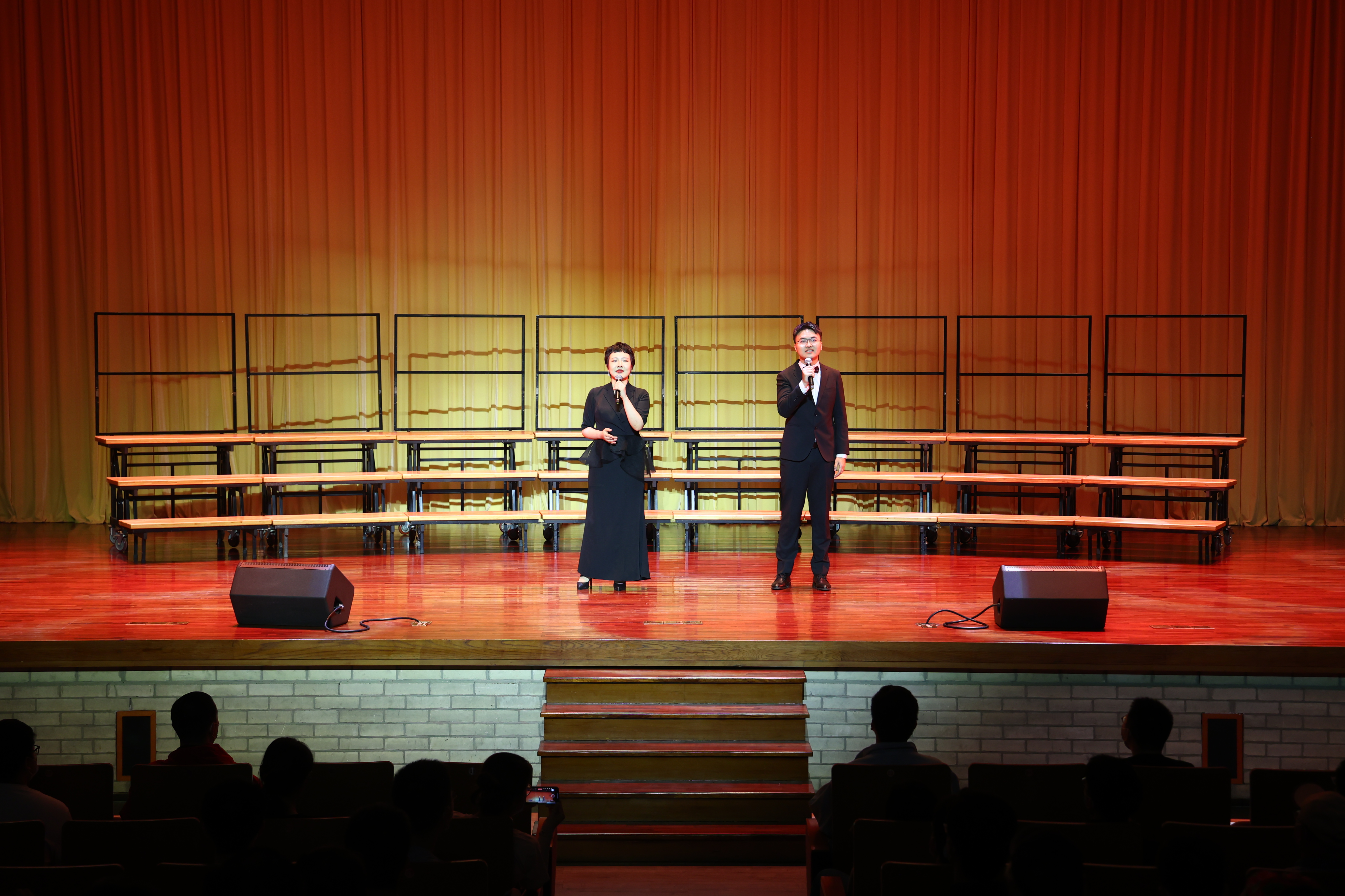 20220425-乐竞(中国)一站式服务平台111周年校庆校友招待演出举行-清大嘉艺-演出现场3.JPG
