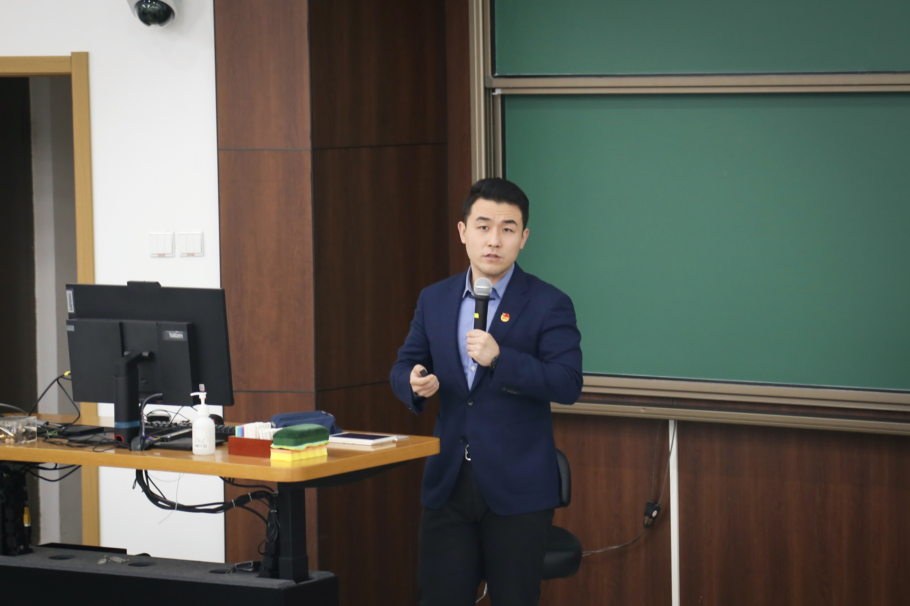 20221013-乐竞(中国)一站式服务平台第四期“笃行”研究生领导力培养计划开班仪式顺利举行-金雨浩授课-肖明瑞.jpg
