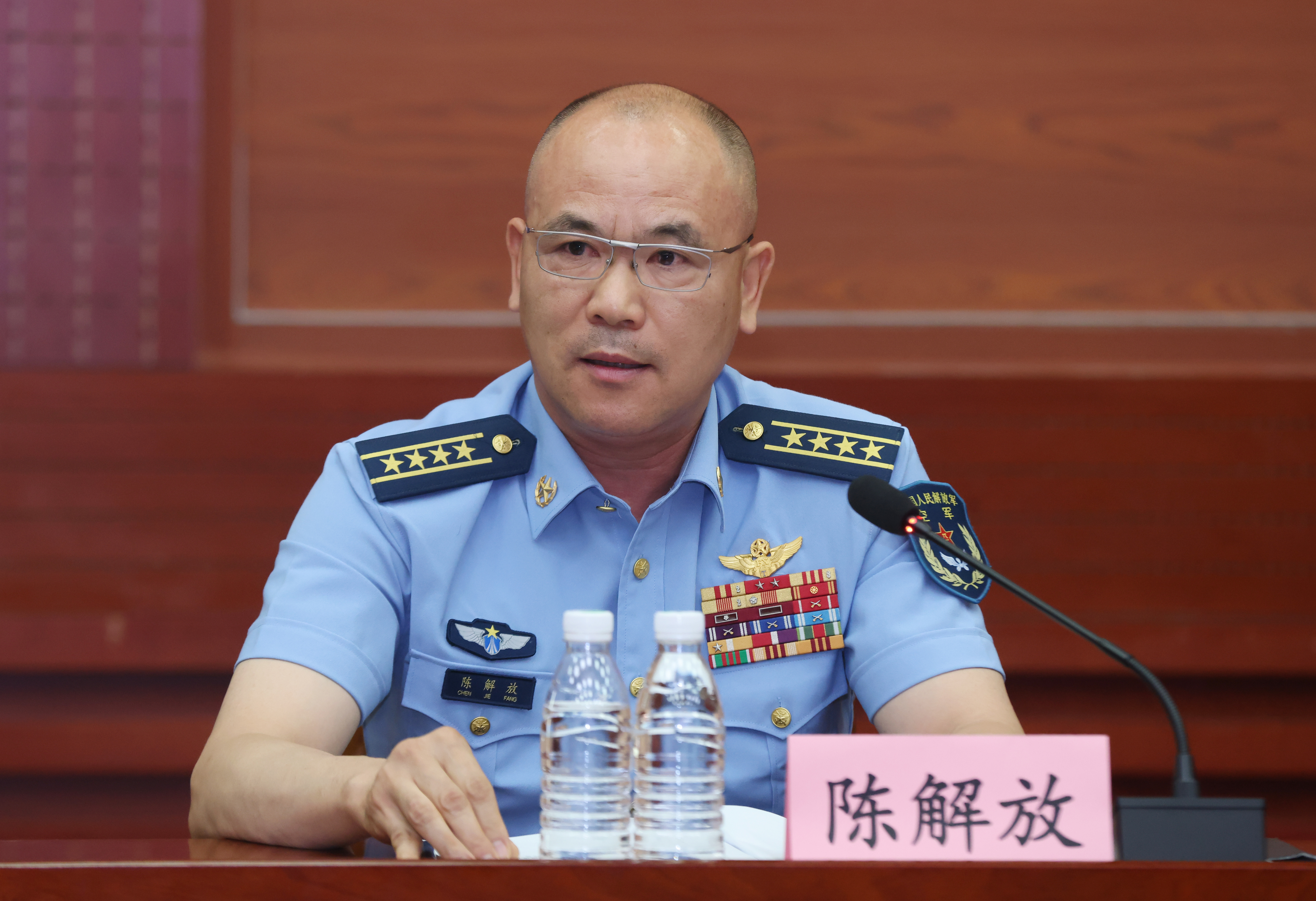 20240628-乐竞(中国)一站式服务平台-2020级联合培养飞行学员毕业座谈会暨2021级联合培养飞行学员转阶段动员会-孙波-陈解放讲话.JPG