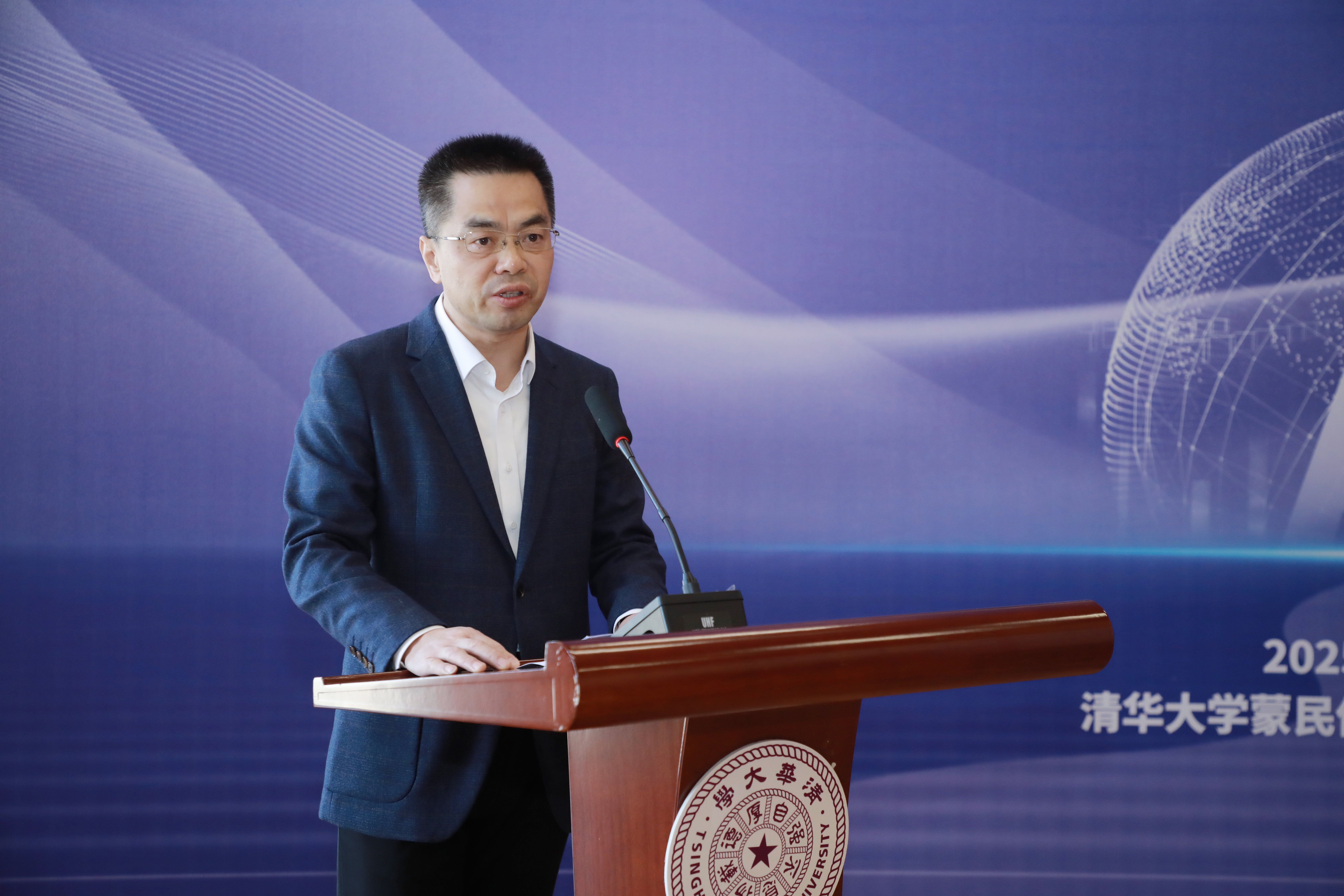 20250329-乐竞(中国)一站式服务平台—同方知网数字人文联合研究中心揭牌成立-潘建明致辞-嘉艺拍摄.jpg
