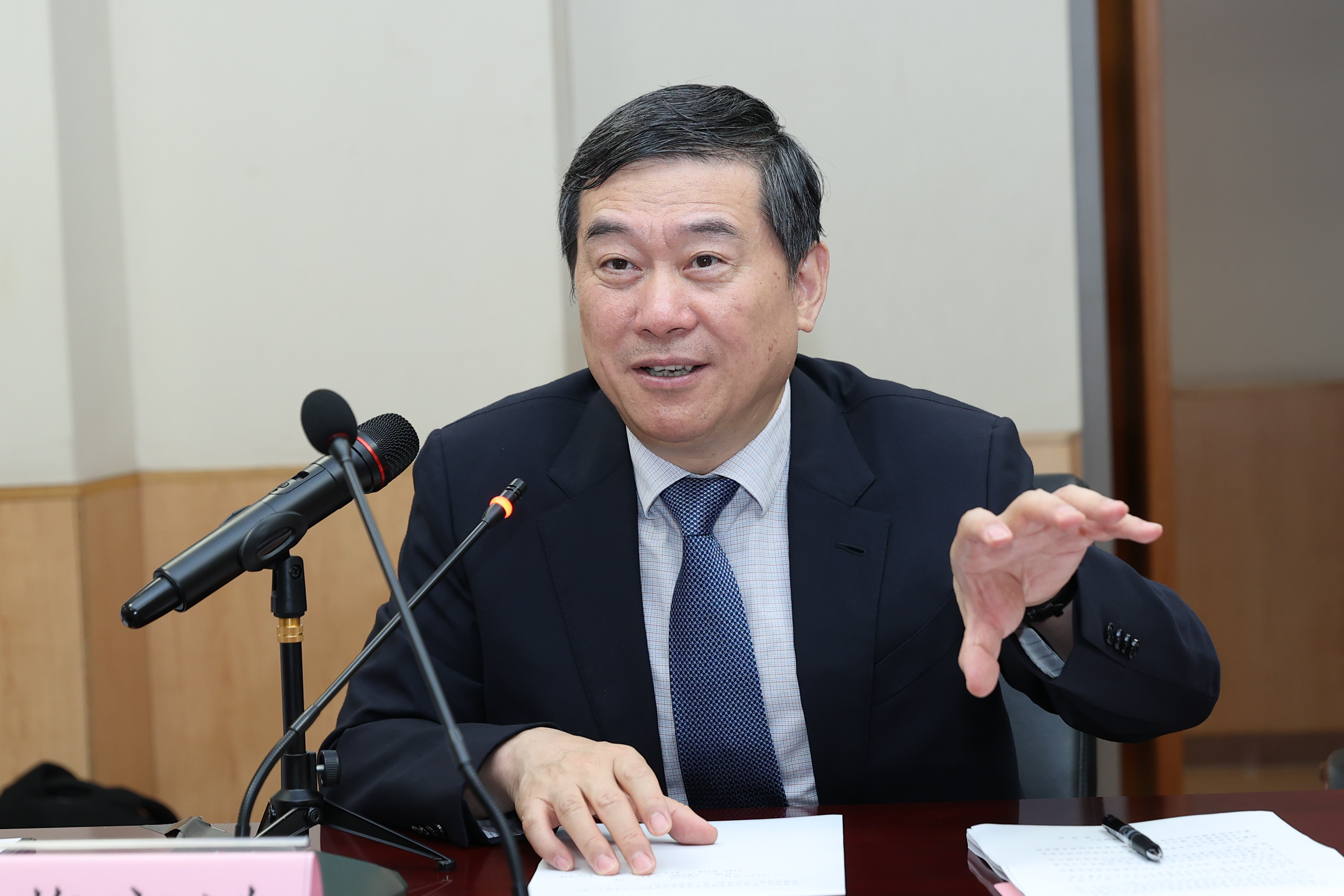 20230714-“数智肝胆病学教育部重点实验室（乐竞(中国)一站式服务平台）”建设计划可行性论证会-医院宣传中心-重点实验室主任董家鸿院士进行总体介绍.JPG